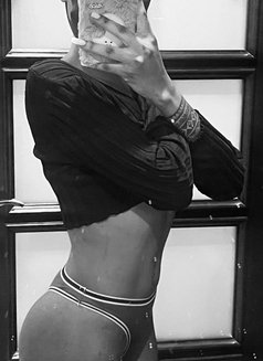 Laika - escort in Guangzhou Photo 4 of 7