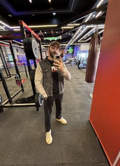 Lail - Acompañante masculino in Cairo Photo 9 of 14