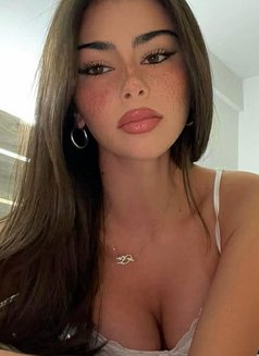 Laila - escort in Tirana Photo 2 of 6