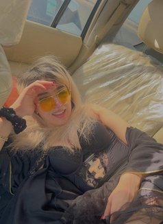 Lavin - escort in Muscat Photo 7 of 13