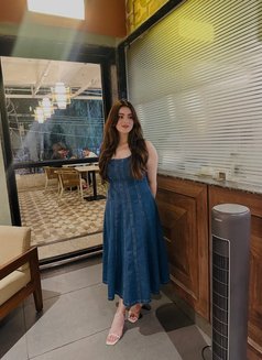 Laila - escort in Dubai Photo 2 of 4