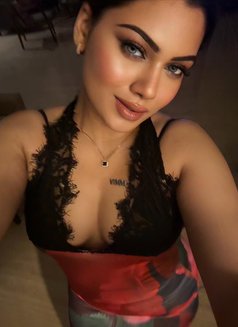 Laila - escort in Mumbai Photo 3 of 3