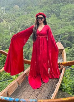 Laila Lovely - escort in Al Manama Photo 6 of 17