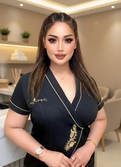 Laila Massage Professional From Thailan - puta in Riyadh Photo 2 of 7
