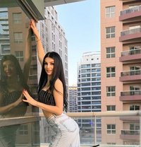 Laila - puta in Dubai