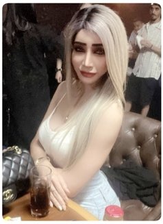 Laila Shemale Big Cock Thailand - Acompañantes transexual in Bangkok Photo 1 of 10
