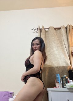 Laila - escort in Abu Dhabi Photo 2 of 25