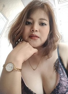 Laila - masseuse in Dubai Photo 1 of 3