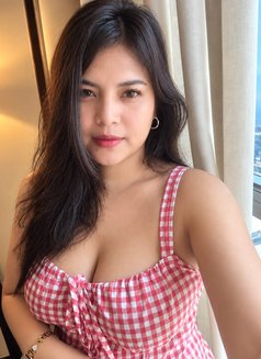 Laila - masseuse in Dubai Photo 4 of 5