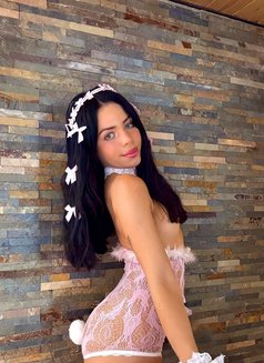 Laine - escort in Dubai Photo 25 of 27
