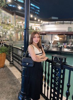 Mistress Laine - Acompañantes transexual in Manila Photo 6 of 9