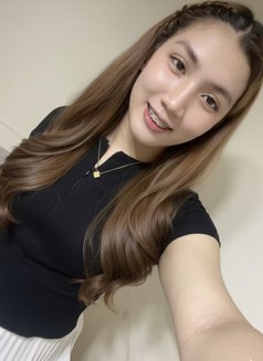 Mistress Laine - Acompañantes transexual in Manila Photo 8 of 9