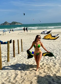 Lais - masseuse in Lisbon Photo 12 of 12