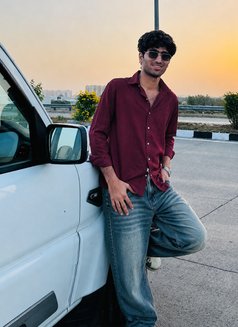 Lakhan - masseur in Jaipur Photo 3 of 4