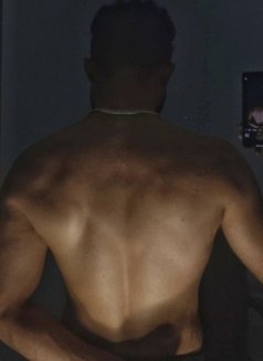 Lakmal | 33 Old | Verified - Male escort in Colombo Photo 4 of 4