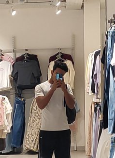 Lakshay99 - Male escort in New Delhi Photo 1 of 2