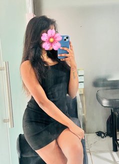 Lakshi Live Camshow/Whatsapp - puta in Colombo Photo 4 of 7