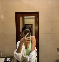 Lakshi - escort in Colombo