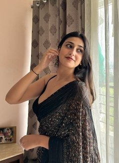 Lakshmi - escort in Ahmedabad Photo 1 of 3