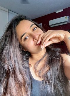 Lakshmi - escort in Muscat Photo 3 of 3