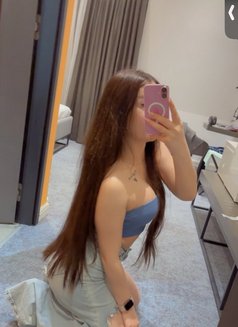 Lala - puta in Baku Photo 6 of 9