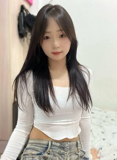 啦啦lala - escort in Manila Photo 4 of 5