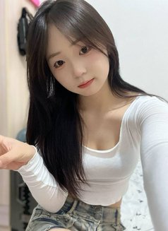 啦啦lala - escort in Manila Photo 5 of 5