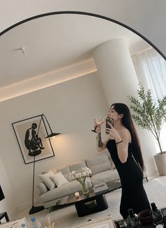 Lala - escort in Singapore Photo 10 of 15