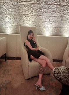 Lala - escort in Singapore Photo 13 of 15