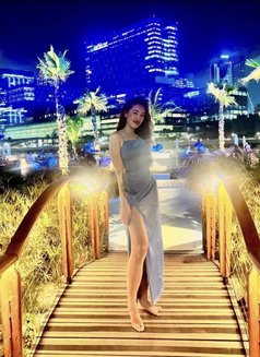 Lala - escort in Singapore Photo 14 of 15