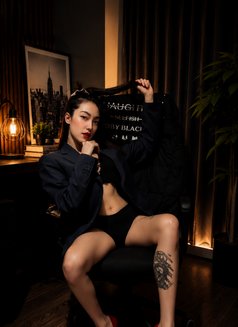 Lala - escort in Singapore Photo 15 of 15
