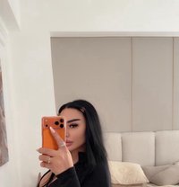 Lolli independent - escort in Riyadh