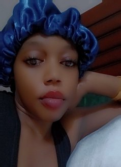 Lalah - puta in New Delhi Photo 2 of 6