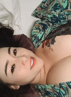 Lali - escort in Dubai Photo 3 of 4