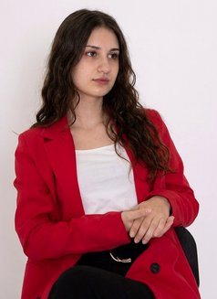 Lali - escort in Dubai Photo 5 of 6