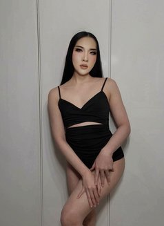 Lalin Both Juffair - Transsexual escort in Al Manama Photo 3 of 11