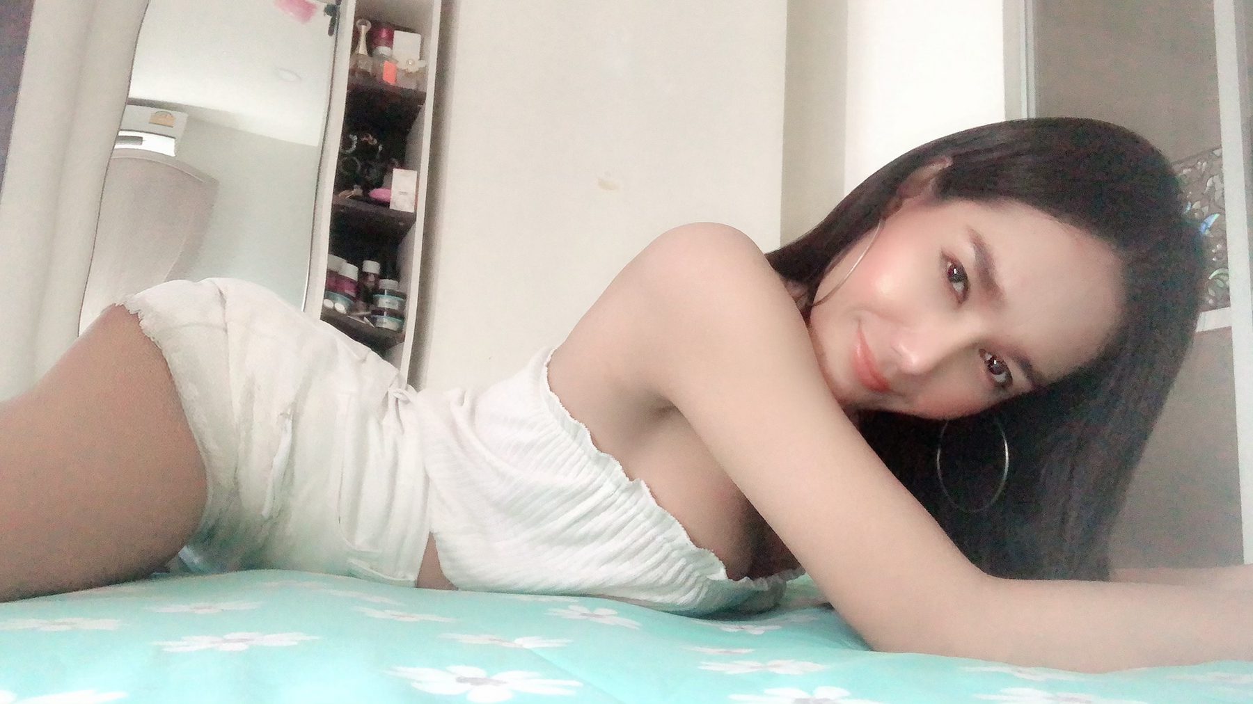 Lalin Lin Mendoza, Thai Transsexual escort in Bangkok (2)