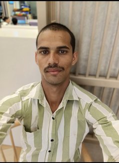 Lalit giri - Male escort in Mumbai Photo 5 of 6