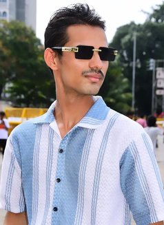 Lalit Goswami - Male escort in Mumbai Photo 1 of 8