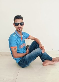 Lalit (massage karne wala ) - masseur in Vadodara Photo 7 of 10