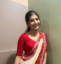 Lalitha - puta in Chennai Photo 1 of 2