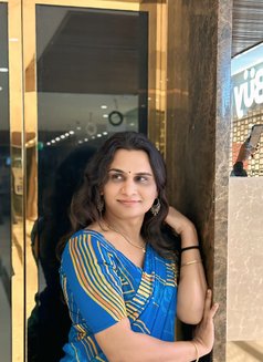 Lalithaa - Transsexual escort in Hyderabad Photo 2 of 4