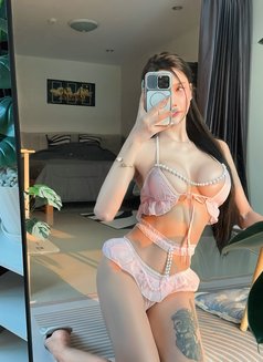 Lalyn Nun - Transsexual escort in Chiang Mai Photo 1 of 7
