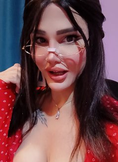 Lamar - Transsexual escort agency in Beirut Photo 10 of 14