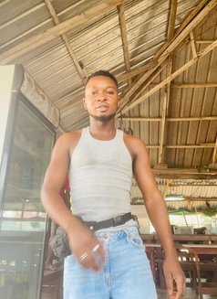 Lambo Jake - Male escort in Lagos, Nigeria Photo 8 of 10