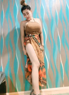 Tara Thailand Massag ass fuck - puta in Nairobi Photo 8 of 13