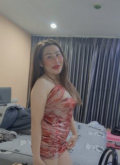 Tara Thailand Massag ass fuck - puta in Nairobi Photo 9 of 13