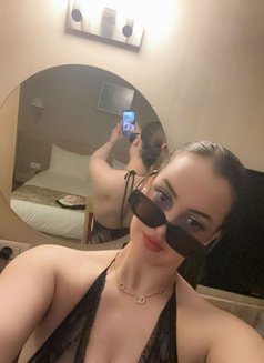 Lamya - escort in Bali Photo 2 of 6