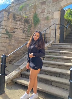 Lana - escort in Mumbai Photo 4 of 9