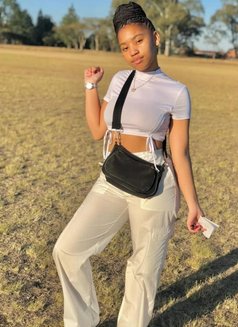 Lana - escort in Mumbai Photo 8 of 9